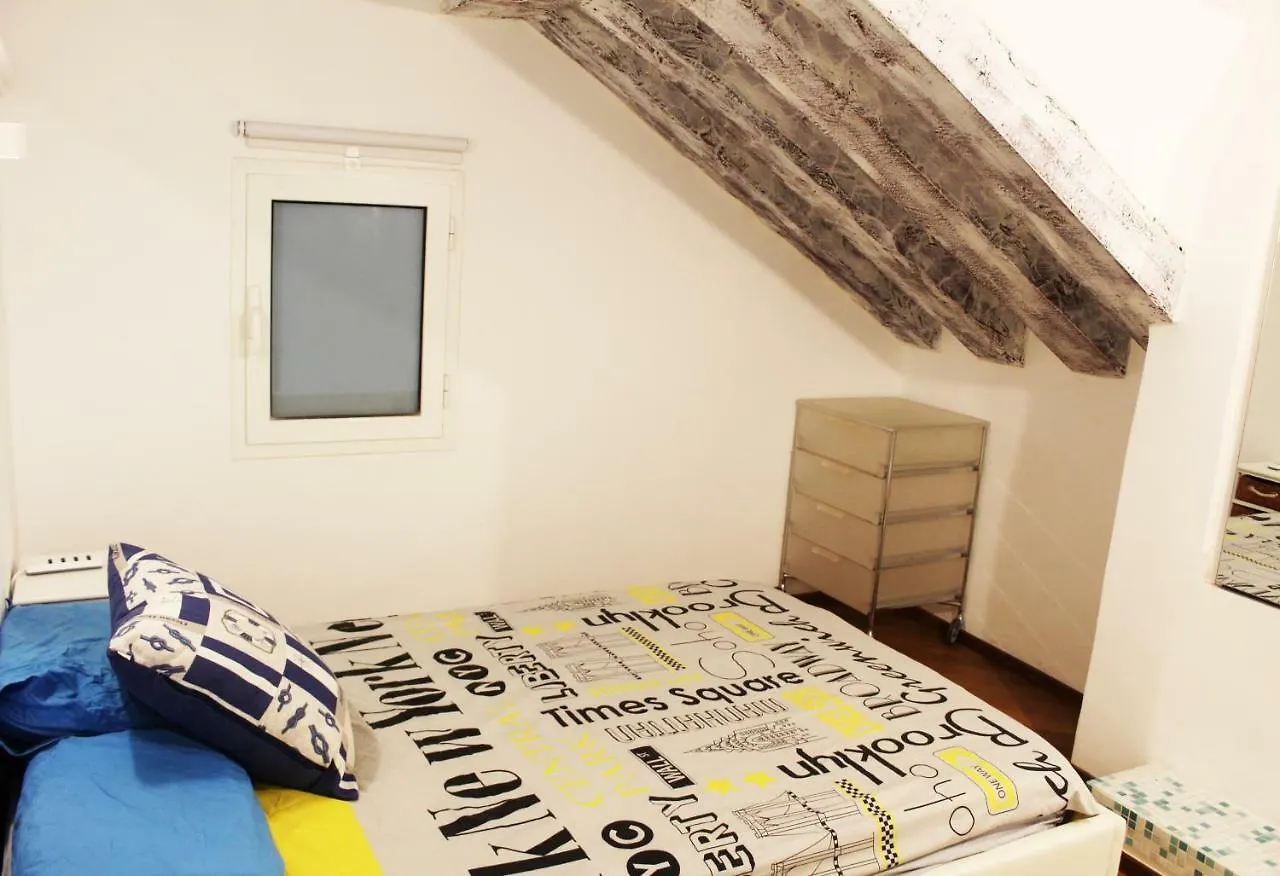 Casa Di Pellicceria Apartment Genoa